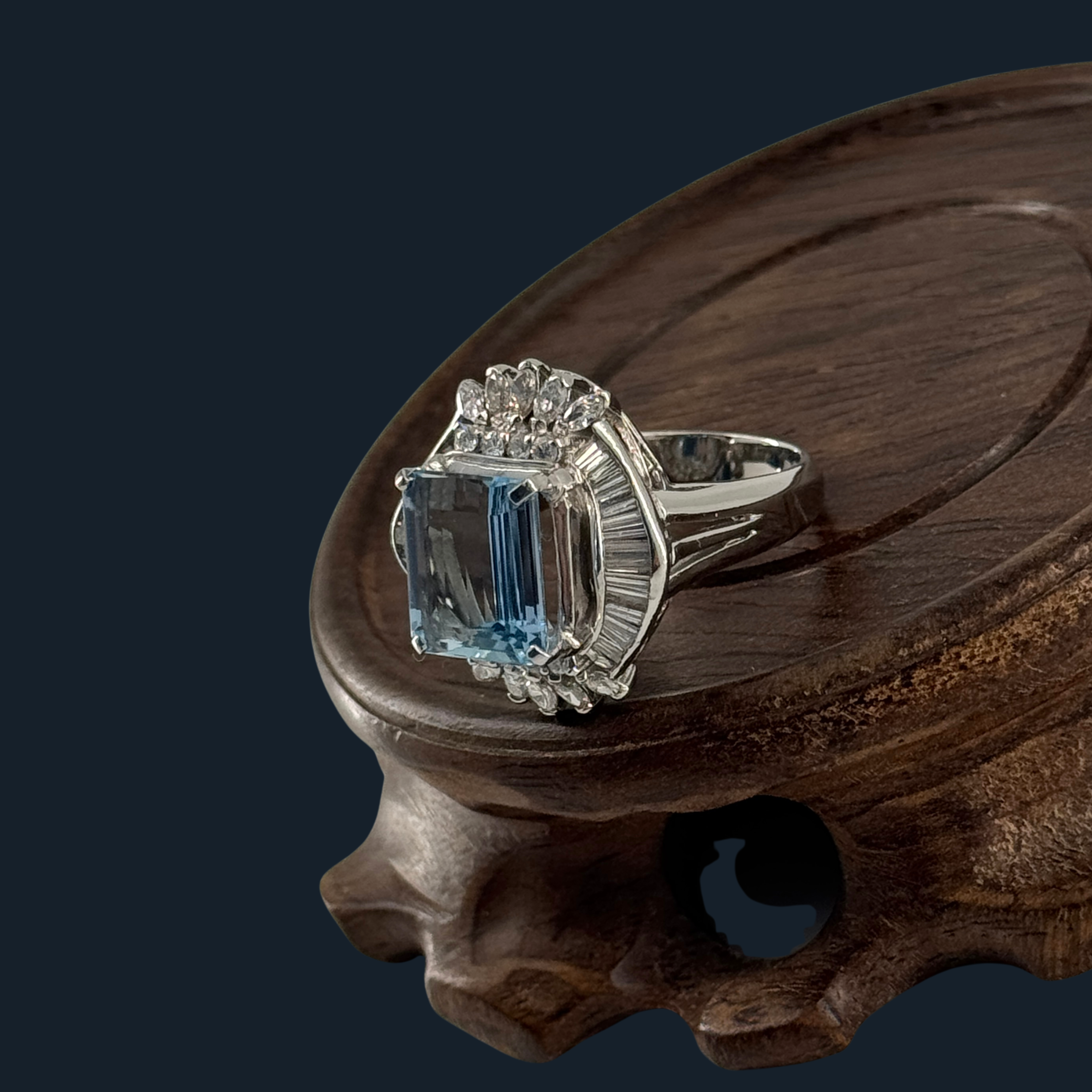 Natural Aquamarine with Natural Diamonds and Platinum Pt 900 NGI Cert