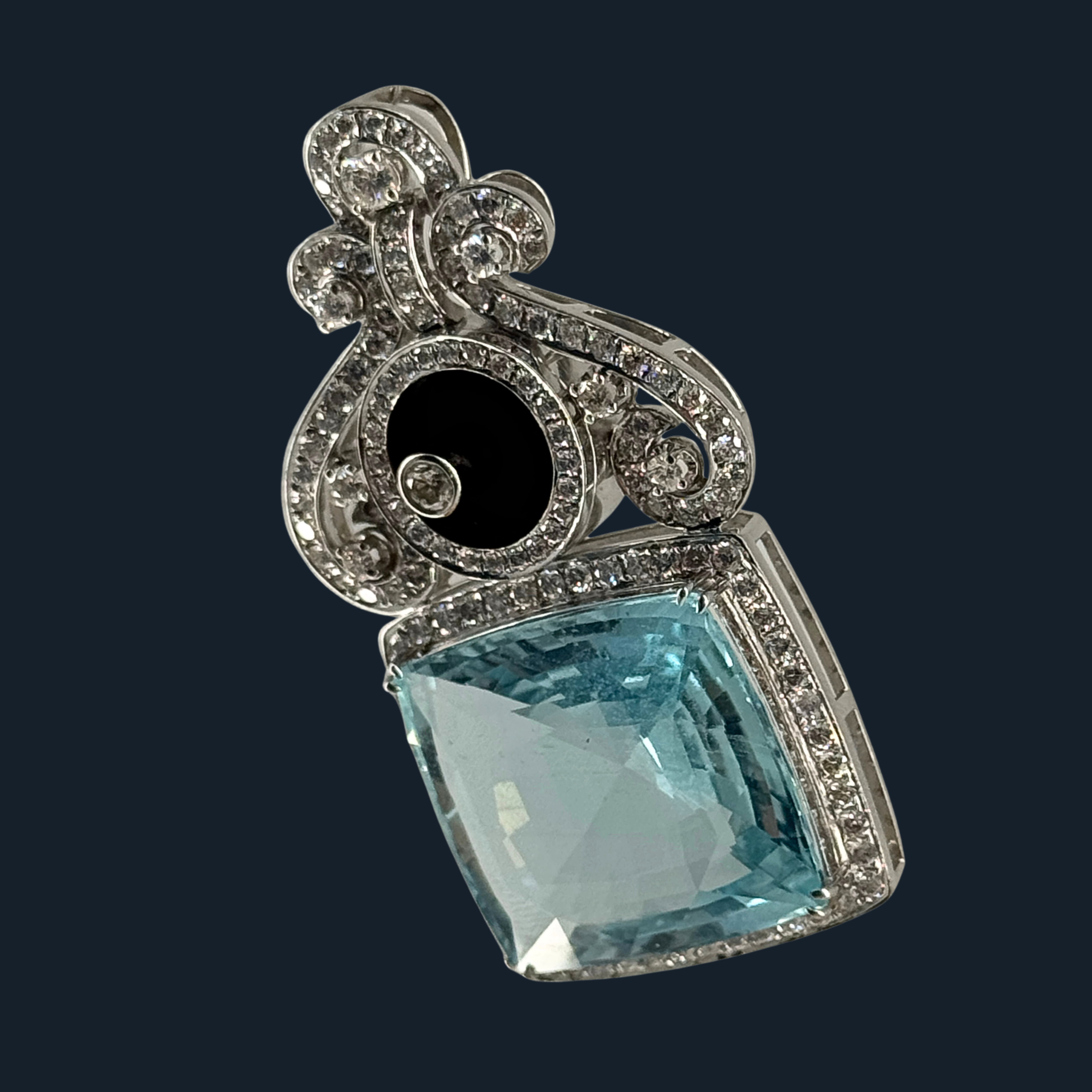 RARE Master Jeweller Natural Aquamarine with Natural Dancing Diamond and 18k White Gold NGI Cert